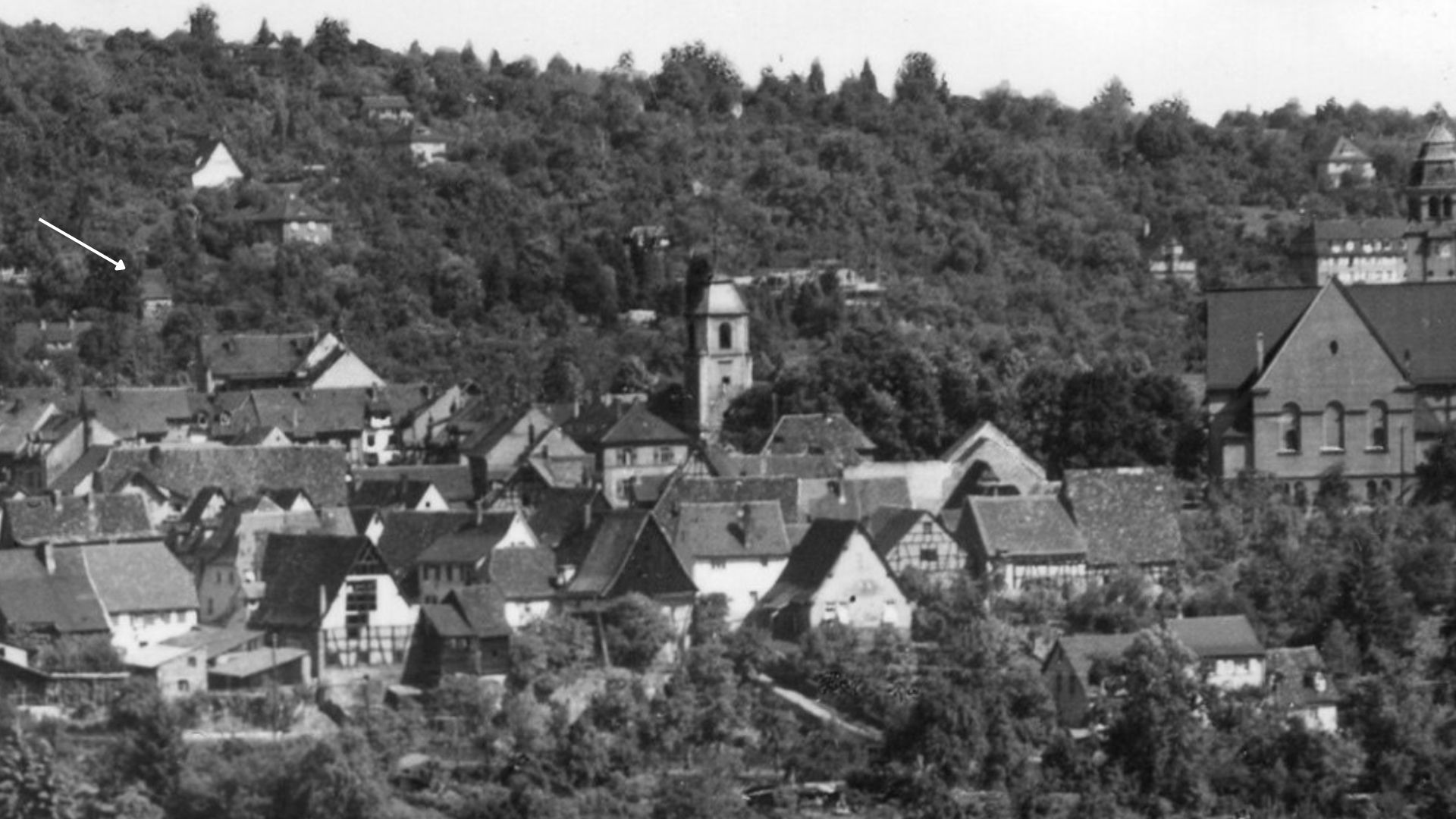 Weststadtpark mit Kapellengebäude nach Auflassung - historische Aufnahme mit markierter Kapelle